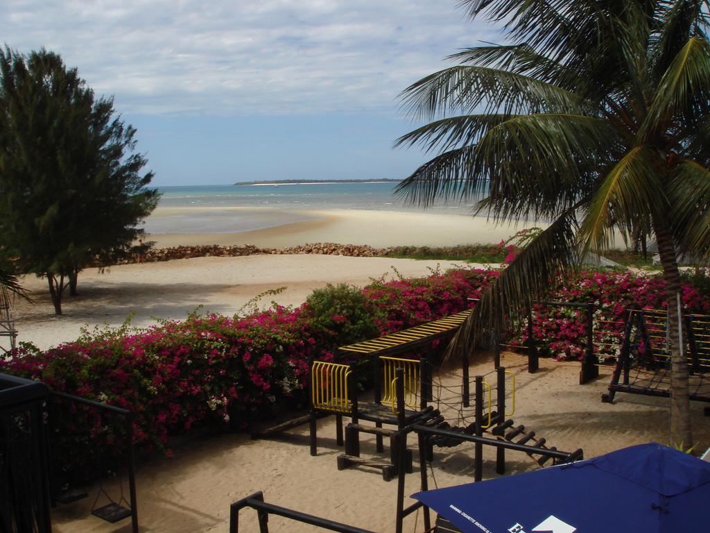Beachcomber Hotel And Resort ดาร์เอสซาลาม ภายนอก รูปภาพ