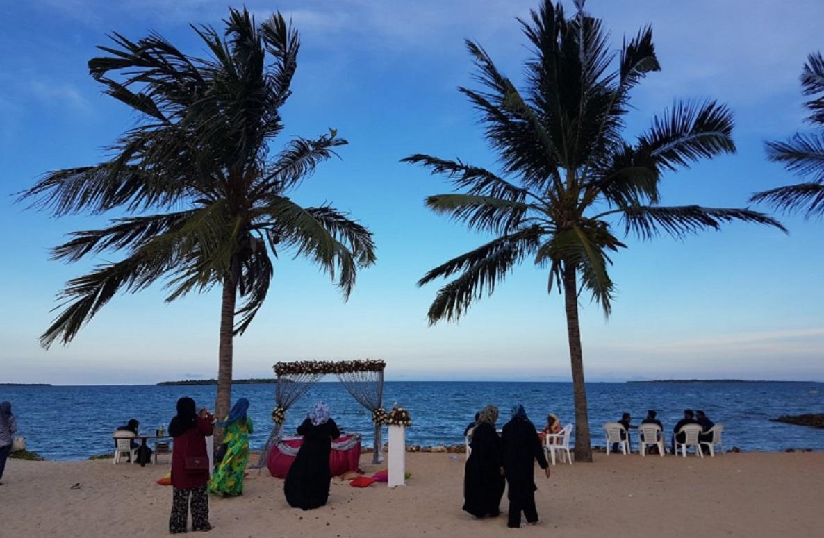 Beachcomber Hotel And Resort ดาร์เอสซาลาม ภายนอก รูปภาพ
