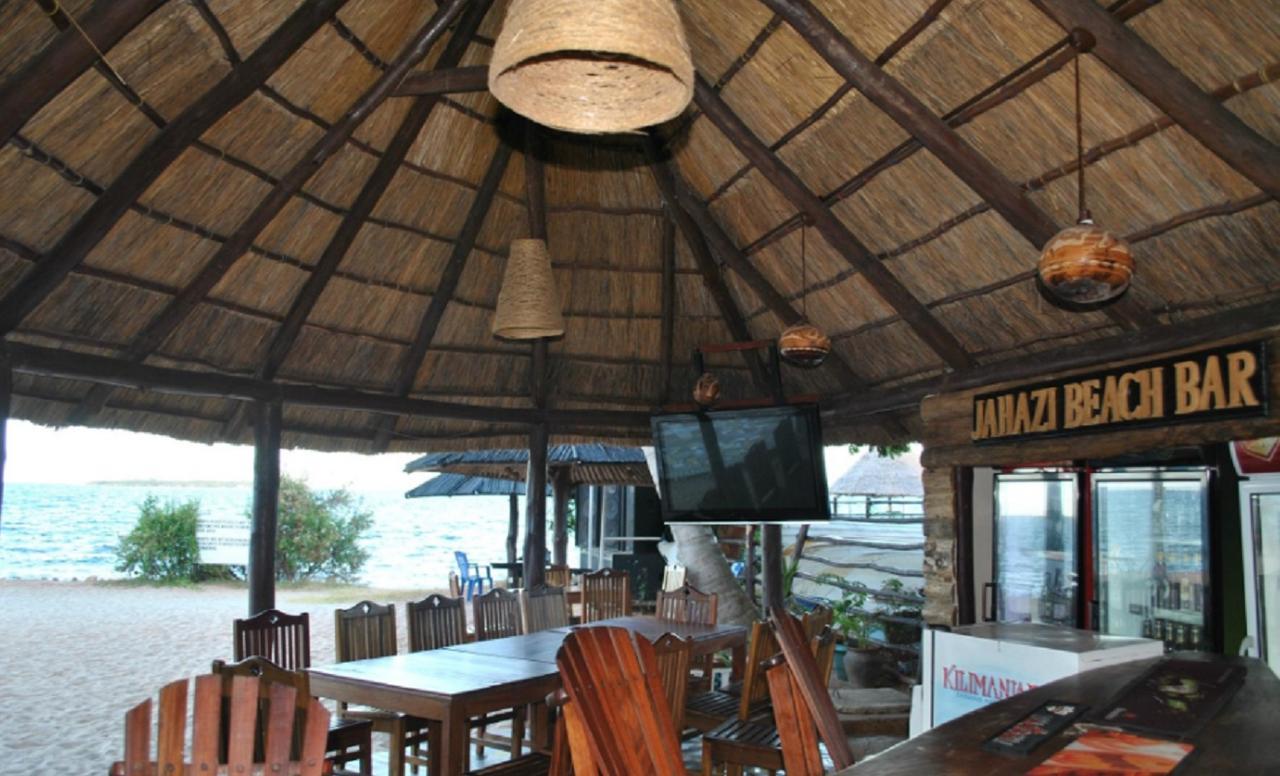 Beachcomber Hotel And Resort ดาร์เอสซาลาม ภายนอก รูปภาพ